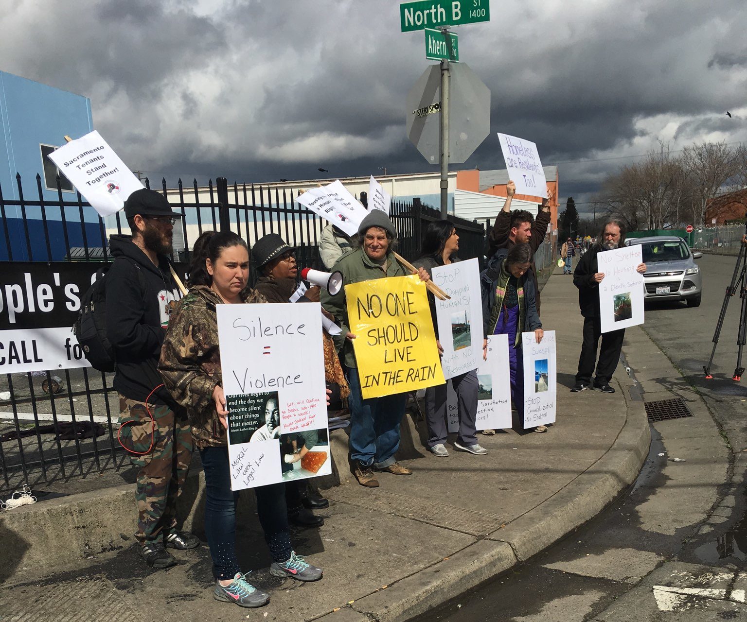 No shelter from the critics • Sacramento News & Review