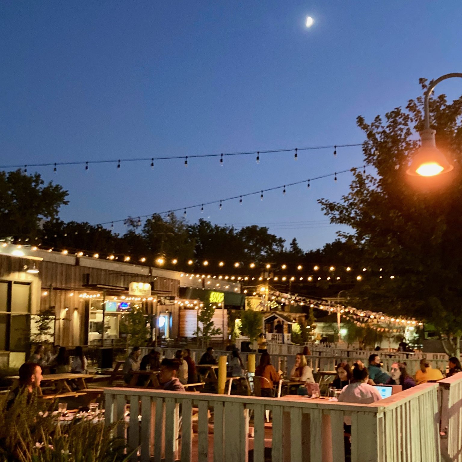 Sacramento’s restaurants look for ways to keep outdoor dining going