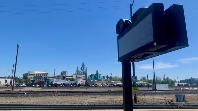 Image for display with article titled A greater Capital Region connection? South Placer looks to triple its passenger trains coming through