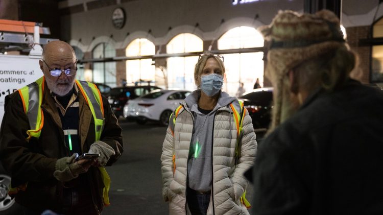 Image for display with article titled Volunteers still needed for Sacramento’s homeless Point-In-Time count