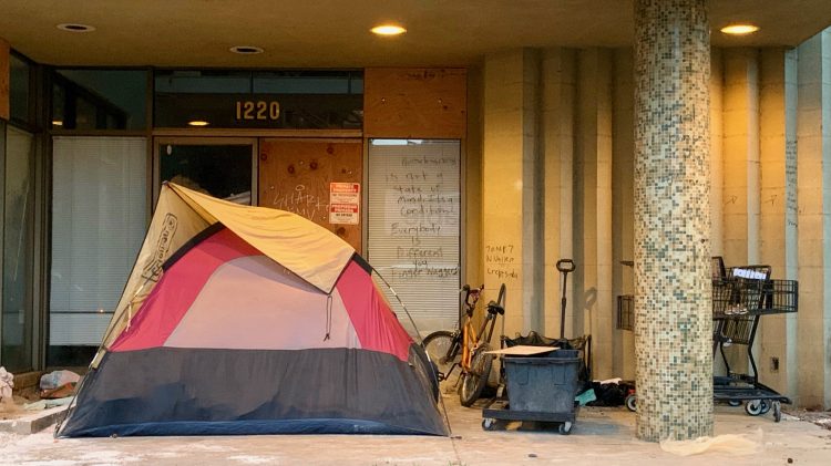 Image for display with article titled Advocates Assert That Sweeps of Sacramento’s Homeless Camps Hinder the Ability to Provide Healthcare