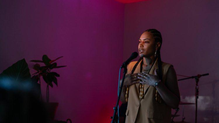 Image for display with article titled Downtown Sacramento Hair Salon Transforms Into Intimate Venue for Black Music and Spoken Word